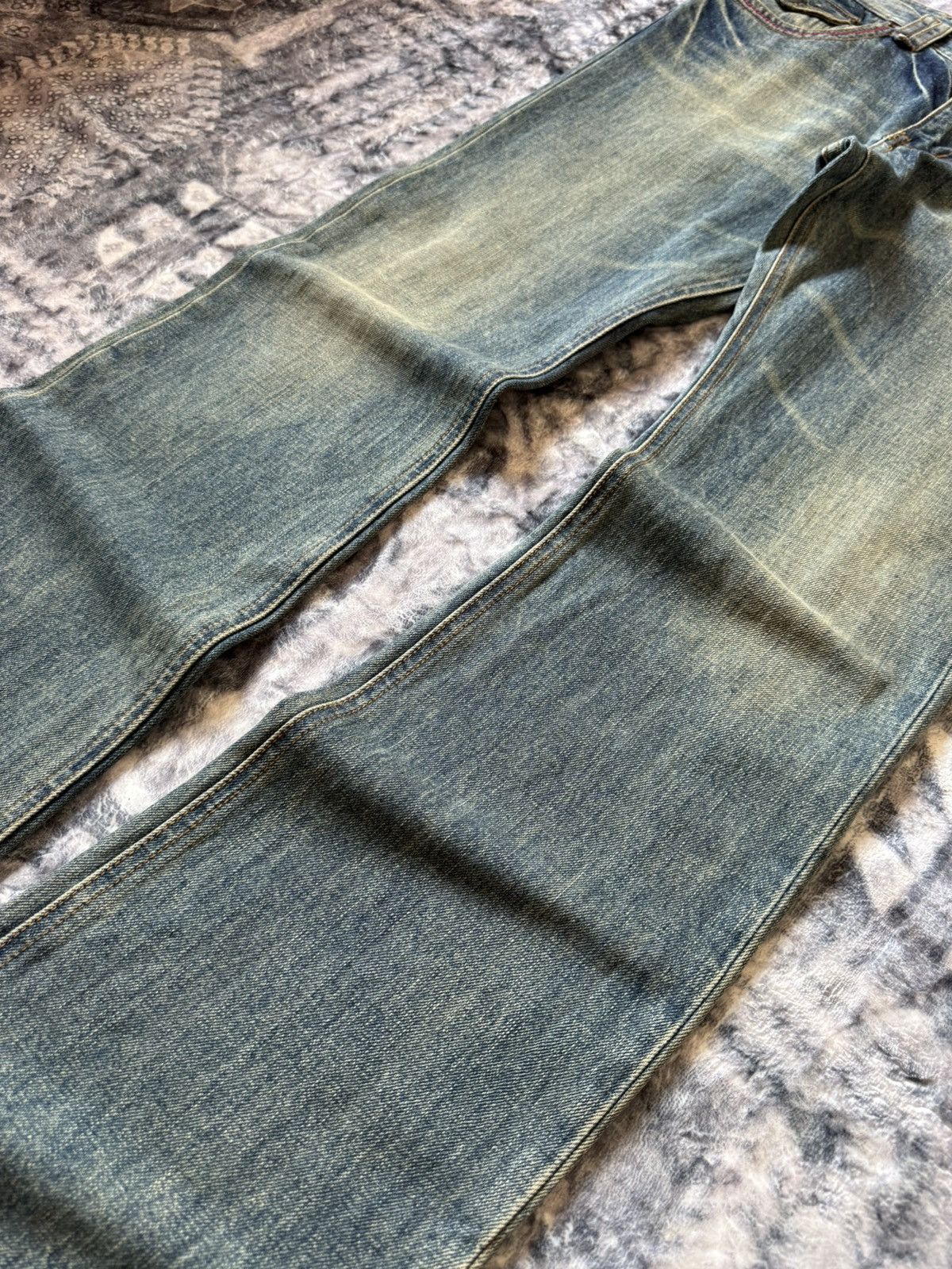 Fad Three × GOSTAR DE FUGA × Japanese Brand Rupert Japan Muddy Wash Rivet Edgy Flared Denim Pants Size US 31 - 9 Thumbnail