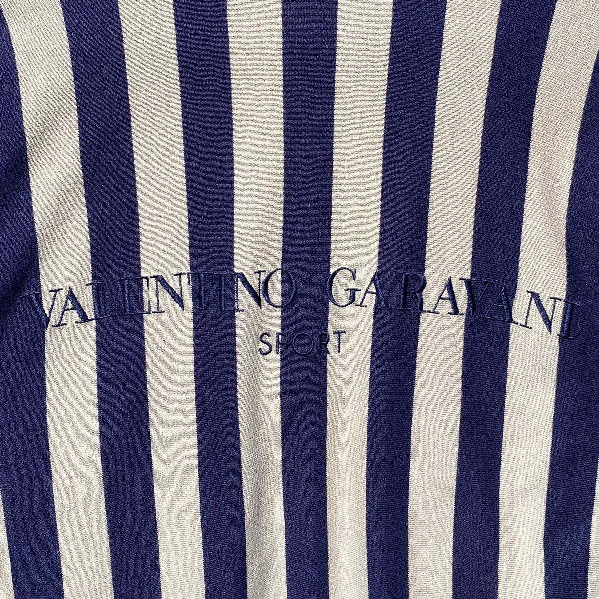 Valentino Vintage 90s Valentino Garavani Sport Half Zip Sweatshirt Size US M / EU 48-50 / 2 - 9 Thumbnail