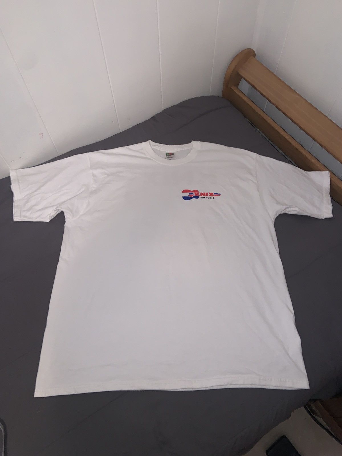 Fruit Of The Loom Vintage - Country Radio KNIX 102.5FM - Size XL Size US XL / EU 56 / 4 - 1 Thumbnail