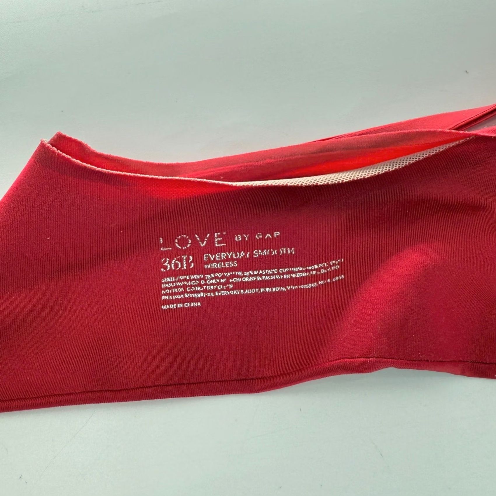 Gap LOVE by GAP Shirt Bra Womens 36B Red Everyday Smooth Wireless See Photos Size ONE SIZE - 3 Thumbnail
