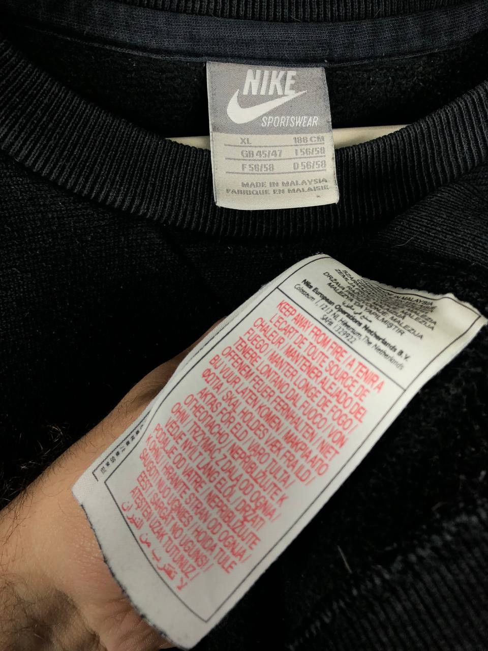 Nike Nike Sweatshirt Crewneck Vintage Center Logo size XL Size US XL / EU 56 / 4 - 8 Thumbnail