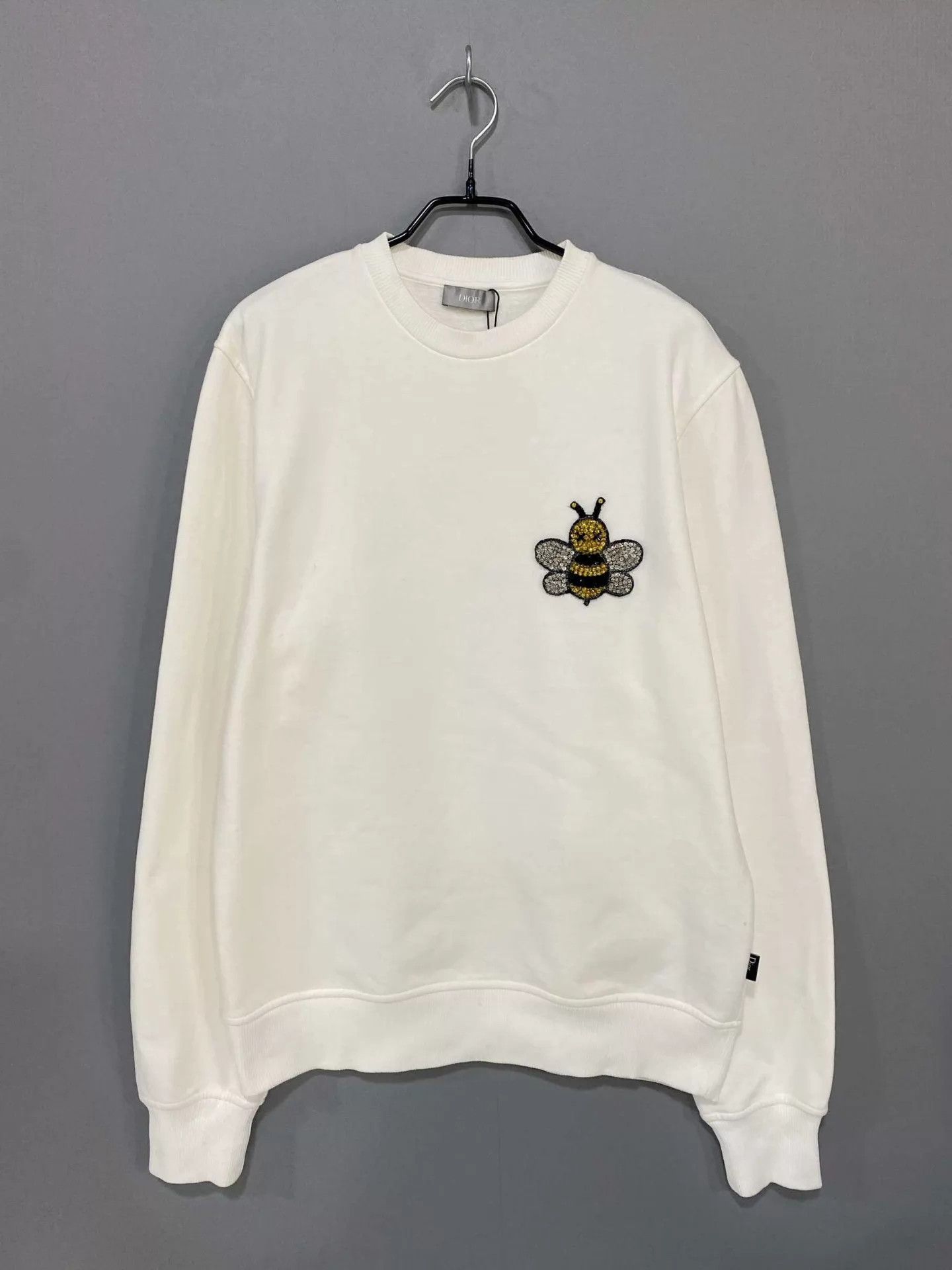 Kaws Dior x KAWS White Bee Rhinestone LS Sweatshirt XS Size US XS / EU 42 / 0 - 1 Thumbnail