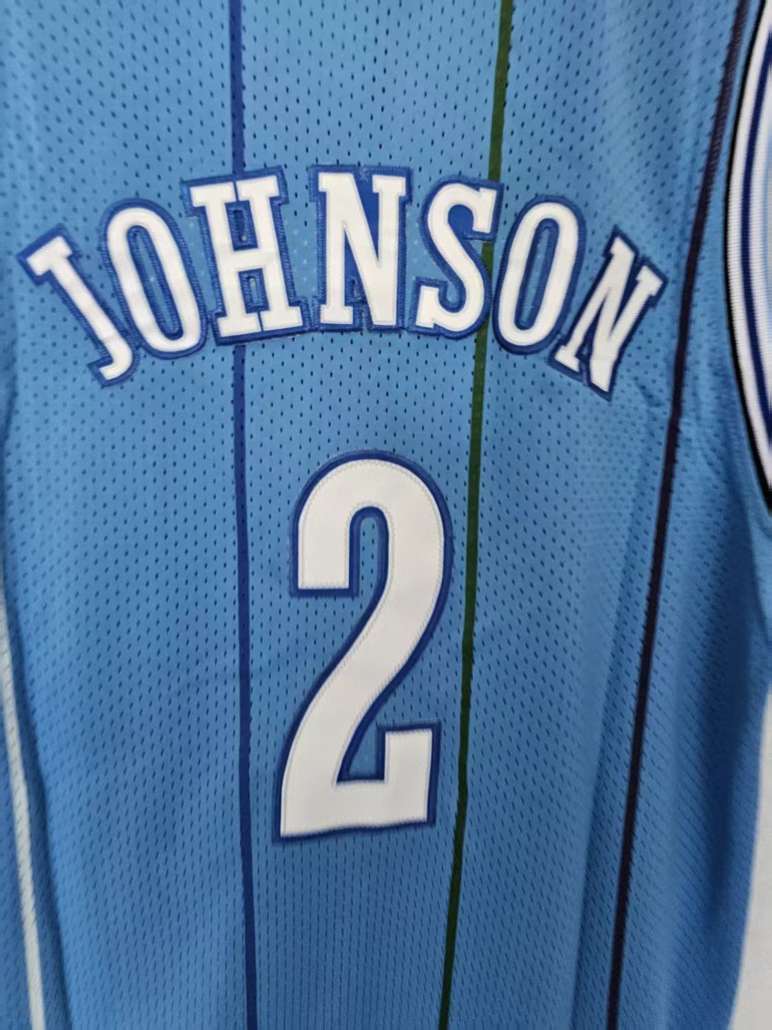 NBA Charlotte Hornets #2 Larry Johnson Jersey Size US XL / EU 56 / 4 - 4 Thumbnail