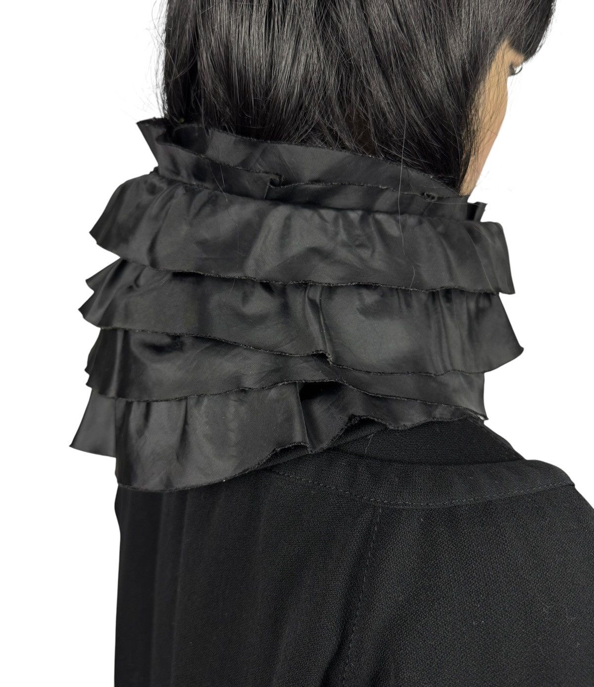 Armani Collezioni Armani Collezioni Wool Zip Jacket Ruffle Trim size IT42 Size M / US 6-8 / IT 42-44 - 7 Thumbnail