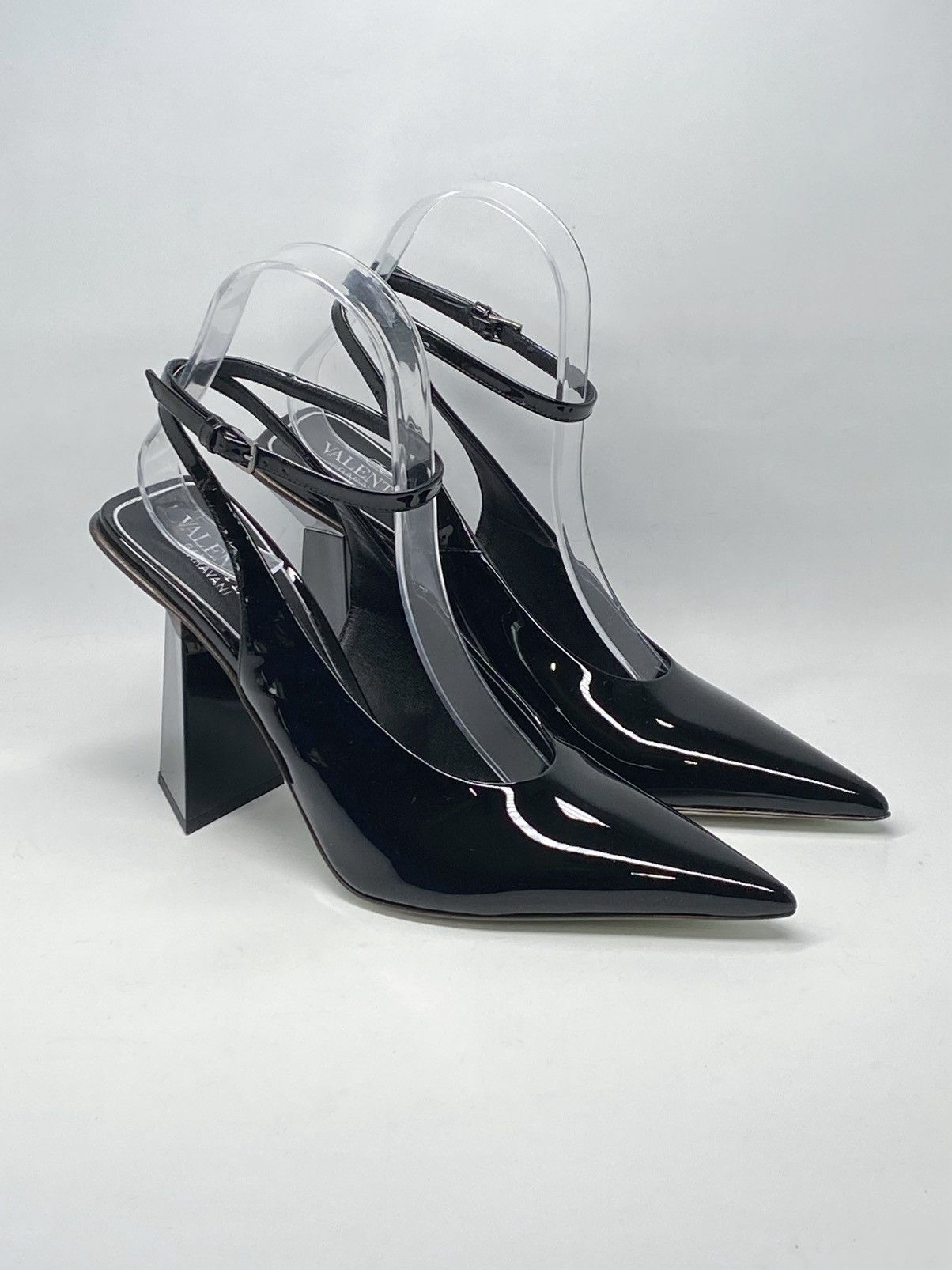 Valentino Valentino Garavani One Stud Patent Leather Pumps size 37 Size US 7 / IT 37 - 5 Thumbnail