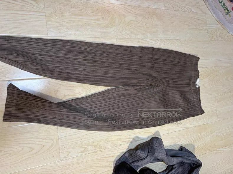 Issey Miyake Issey Miyake Brown pleated pants Size 42" / US 20 - 1 Thumbnail