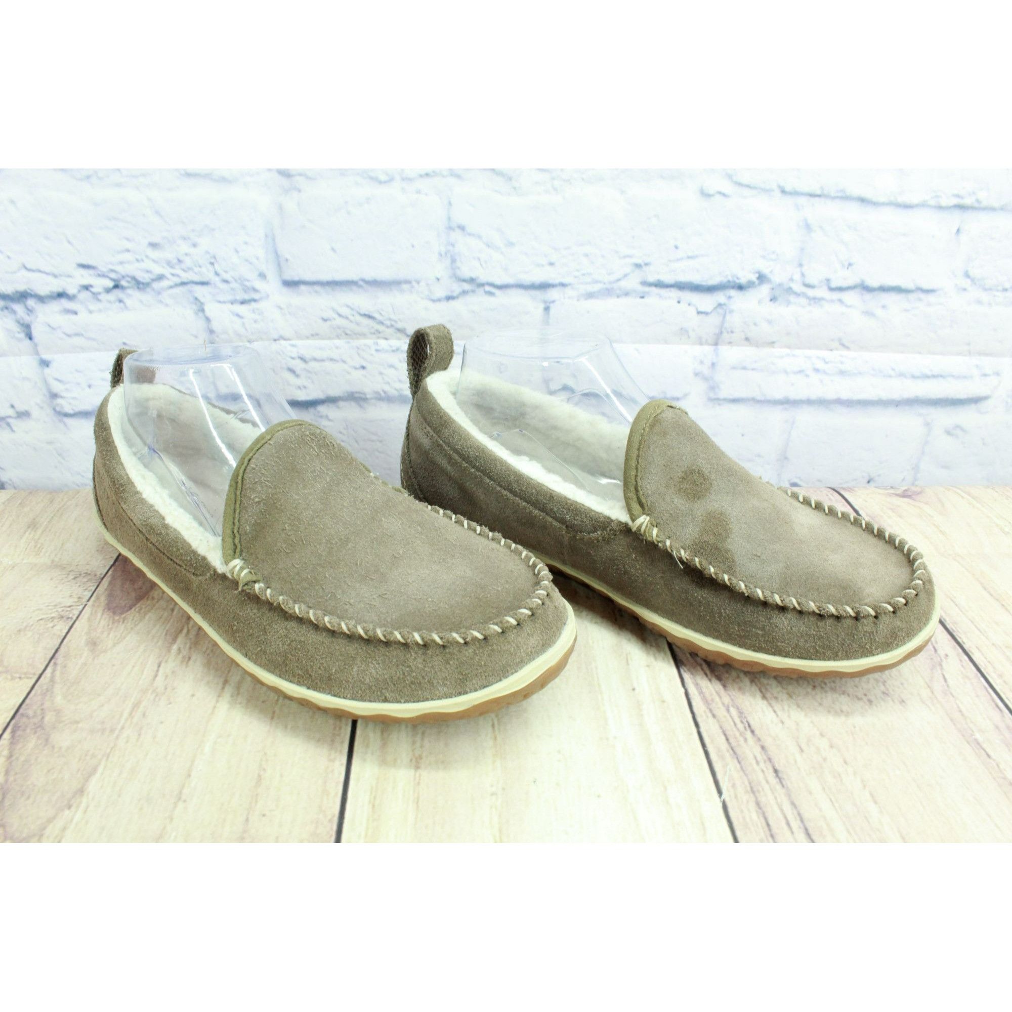 L.L. Bean LL Bean Women's Fleece Lined Mountain Moccasin Slippers Size US 8 / IT 38 - 3 Thumbnail