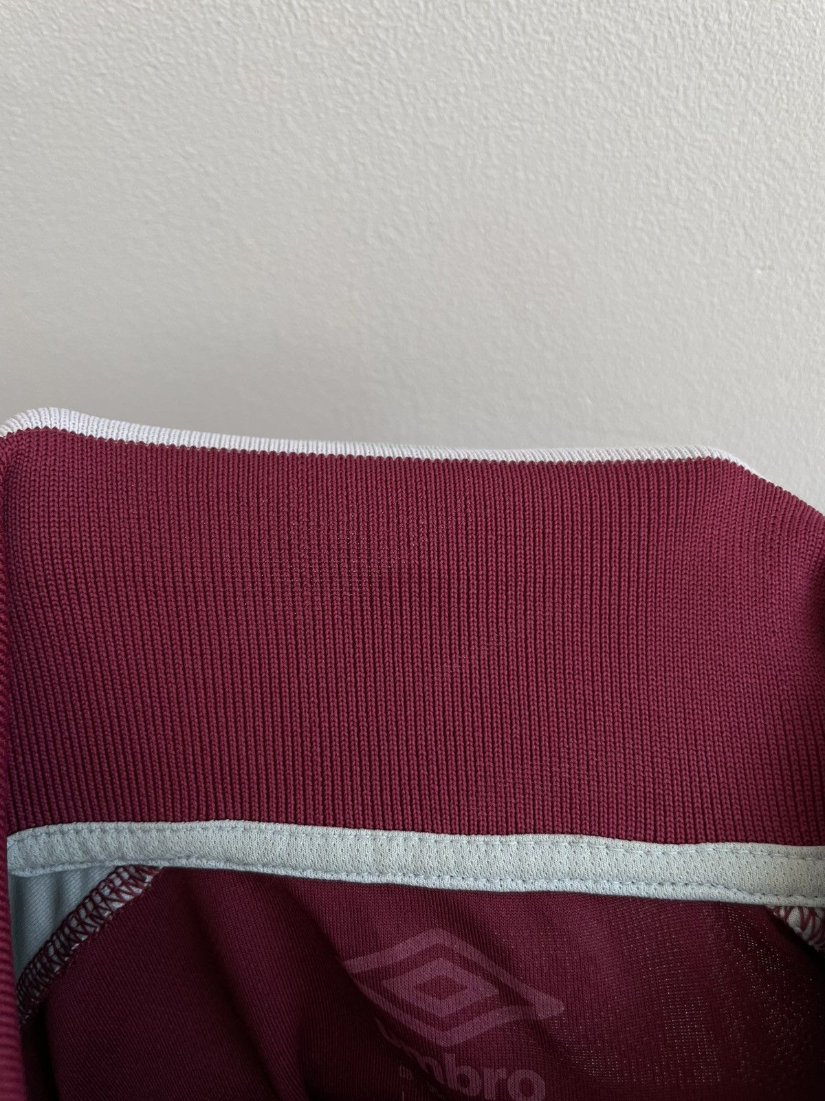 Umbro WEST HAM UNITED 2021 2022 HOME FOOTBALL SHIRT SOCCER JERSEY Size US L / EU 52-54 / 3 - 19 Thumbnail