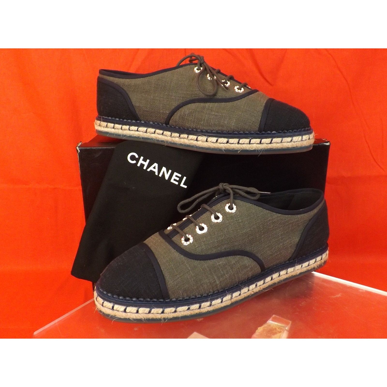 Chanel CHANEL GREEN BLACK CANVAS PEARLS CC ESPADRIL OXFORDS FLAT 40 Size US 10 / IT 40 - 5 Thumbnail