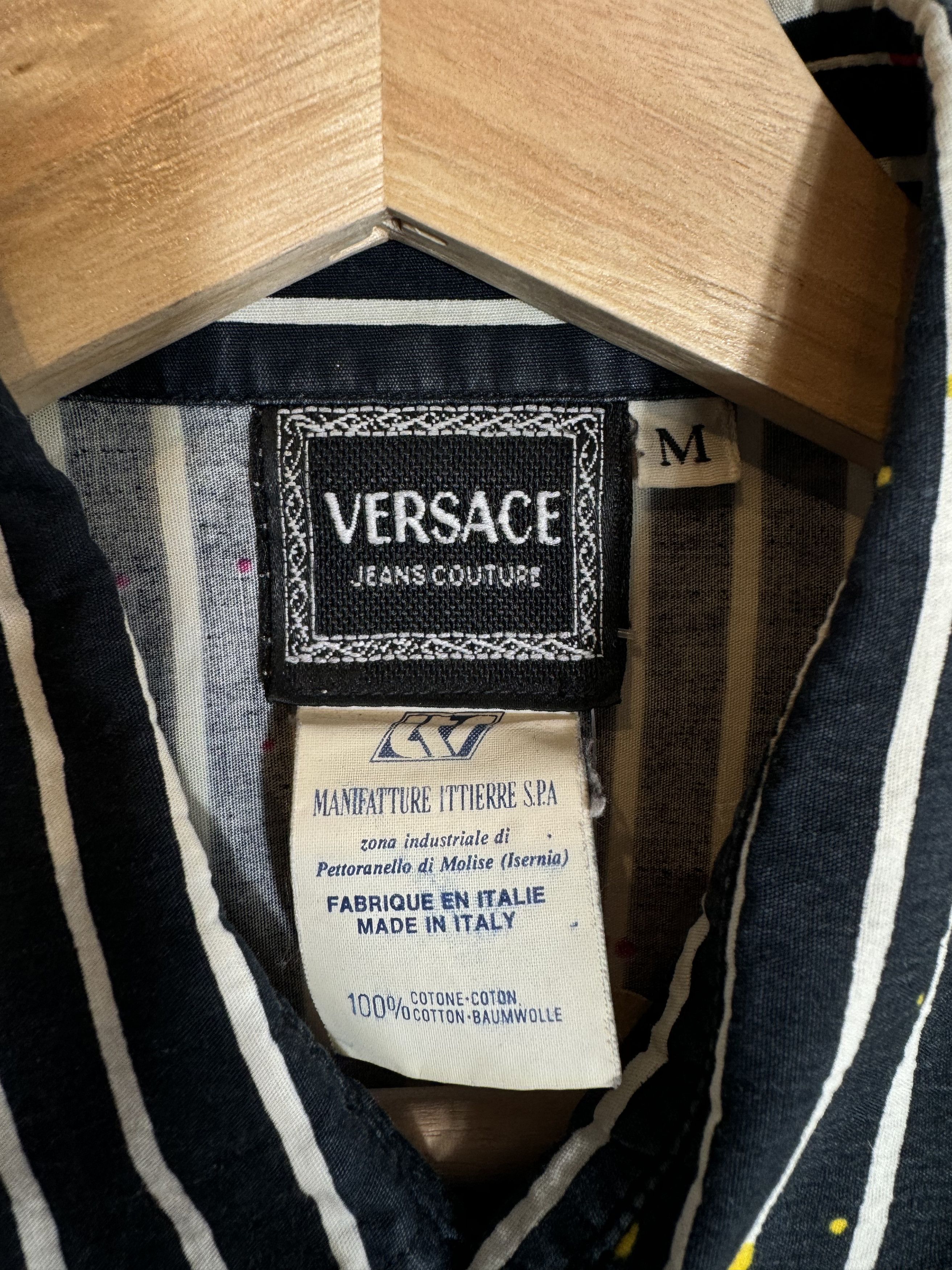 Versace 90/00s Versace Graffiti Button Up Shirt Size M Size US M / EU 48-50 / 2 - 7 Thumbnail