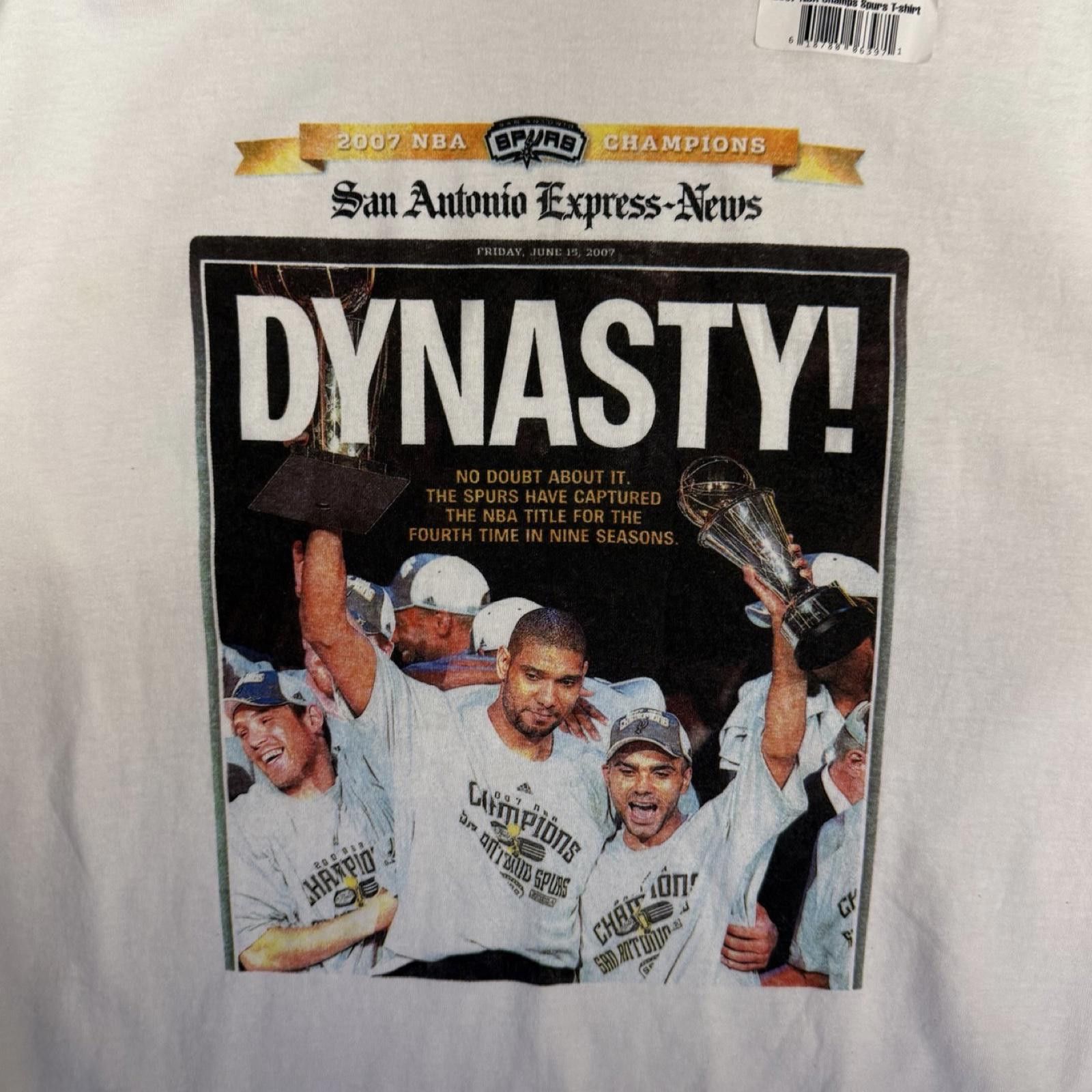 Gildan 2007 Spurs Champs Newspaper Tee — 2XL — Size US XXL / EU 58 / 5 - 2 Thumbnail