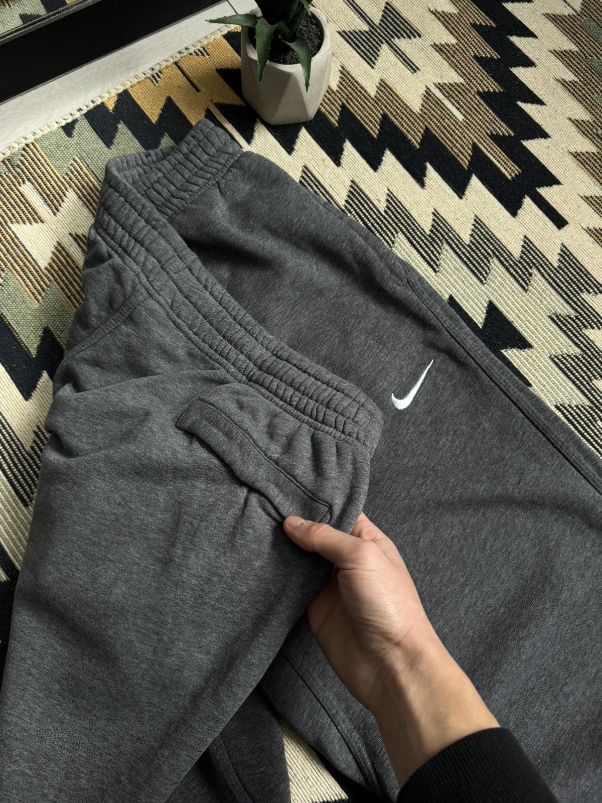 Nike Vintage Nike Baggy Y2K Grey Sweatpants Size US 36 / EU 52 - 8 Thumbnail