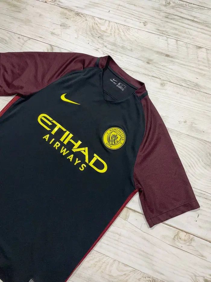 Nike Nike Manchester City 2016 2017 Away Football Shirt Jersey Size US M / EU 48-50 / 2 - 2 Thumbnail