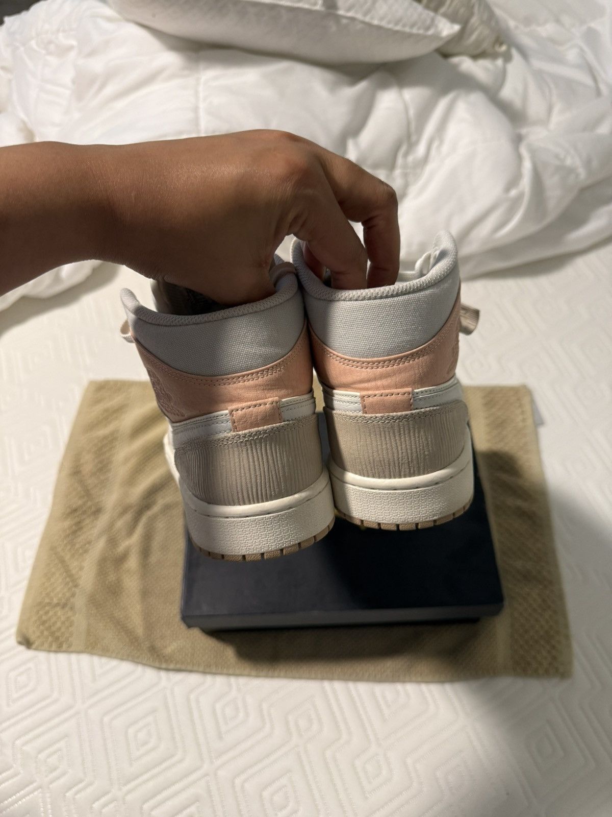 Nike Air Jordan 1s Size US 10 / IT 40 - 5 Thumbnail