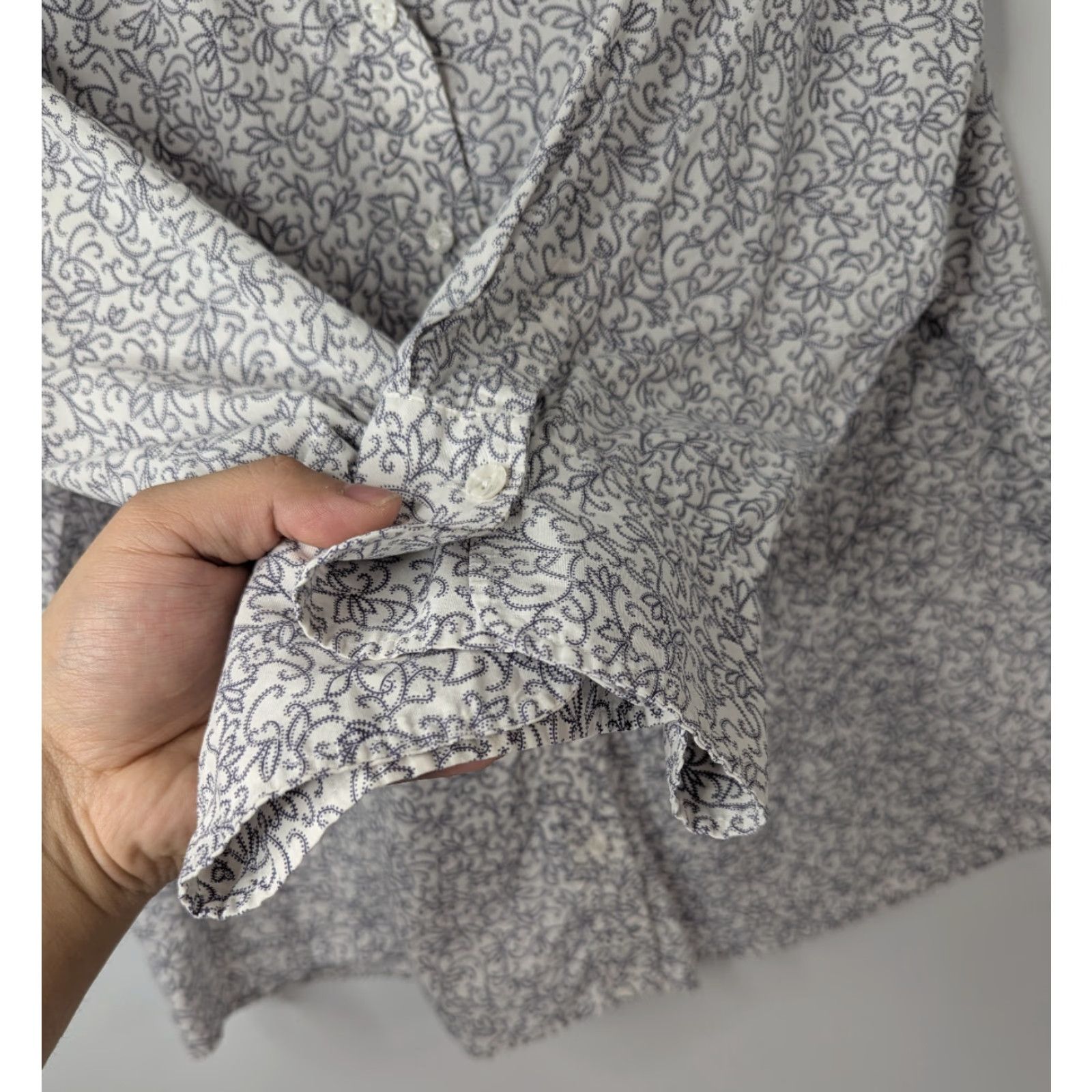 Coldwater Creek Coldwater Creek Blouse Womens XL Floral White 3/4 Sleeve V-Neck Button Cotton Size XL / US 12-14 / IT 48-50 - 3 Thumbnail