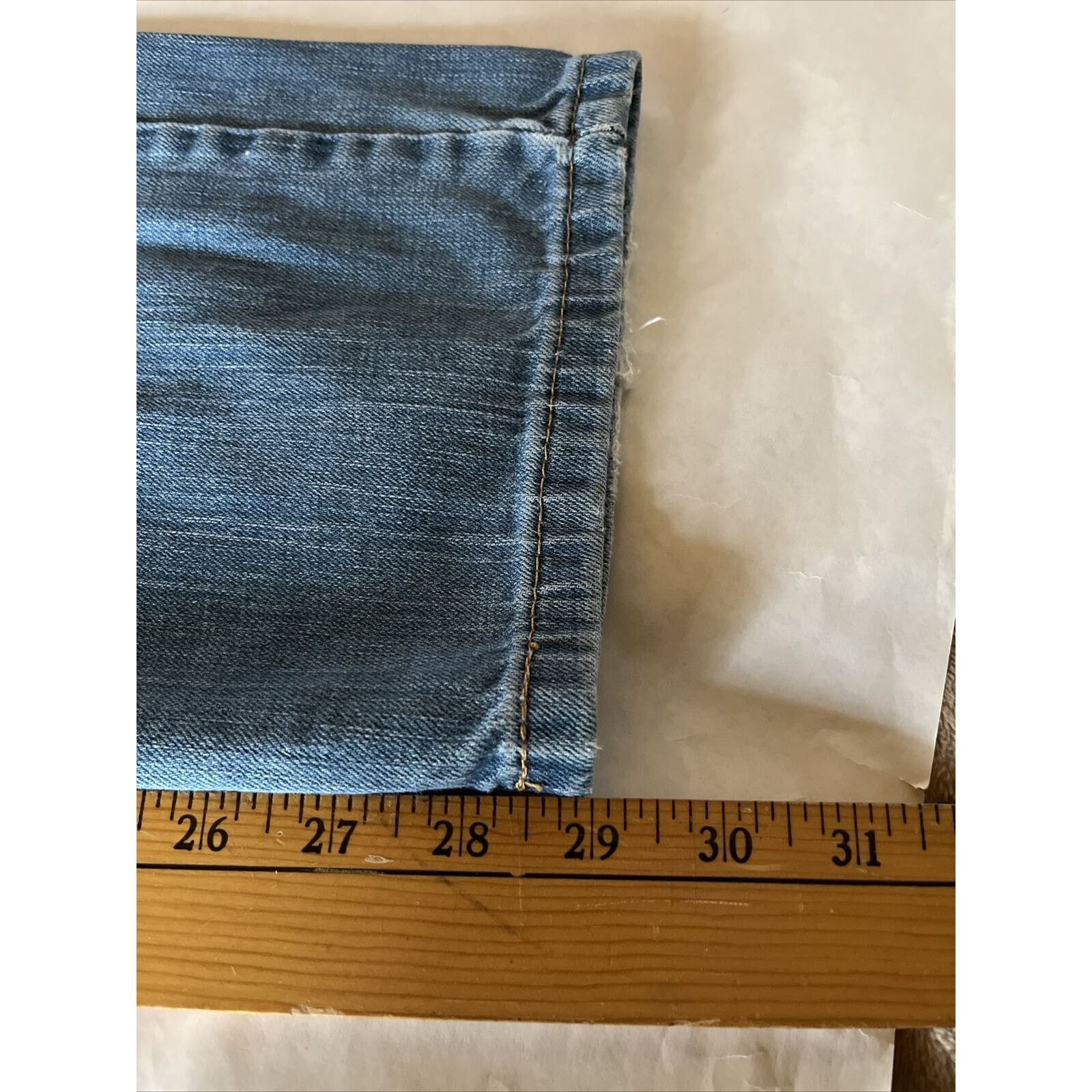 Levi's Levi’s 514 Jeans Mens 31x30 Blue Cotton Denim Light Wash Y2k Size US 31 - 6 Thumbnail