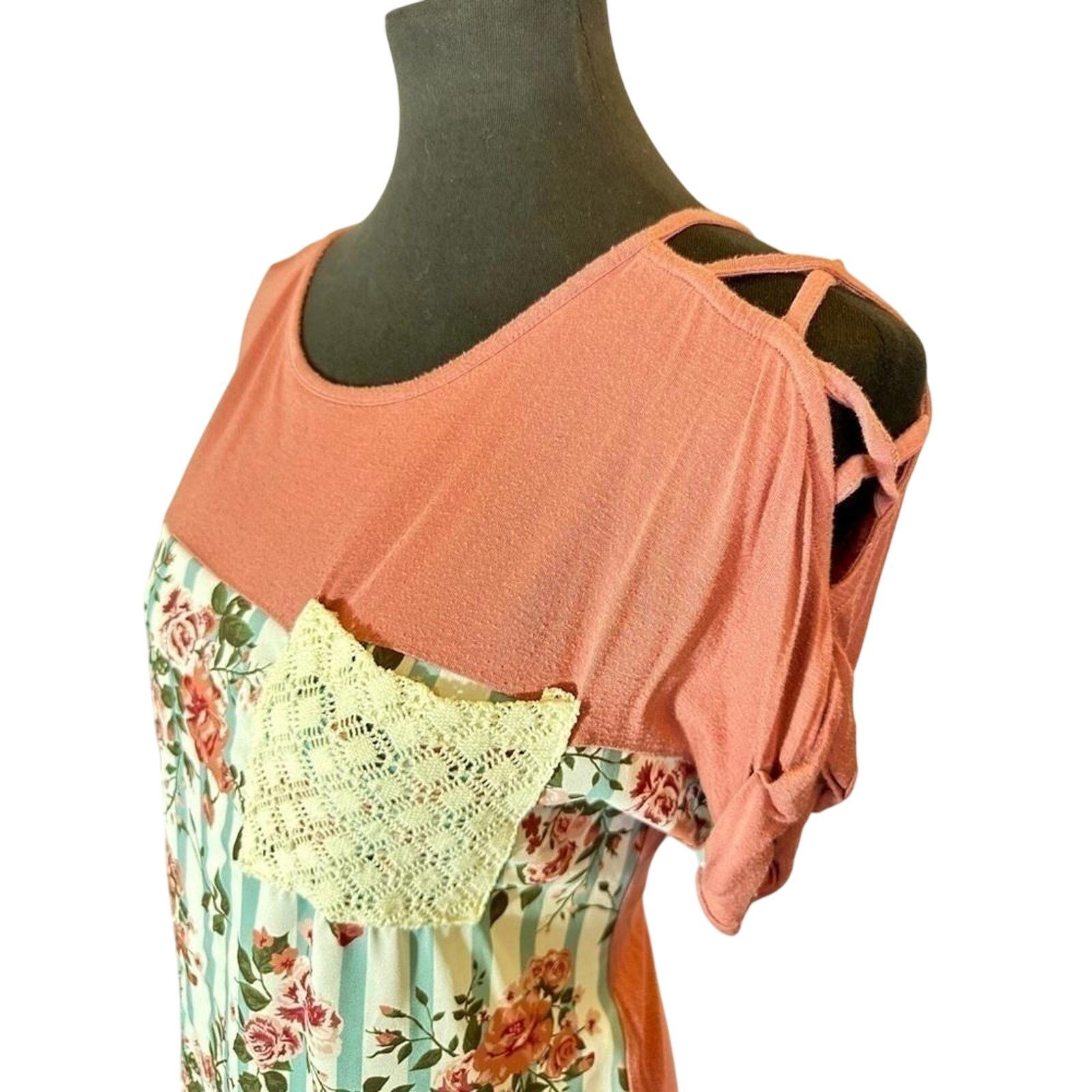 Designer Self Esteem Floral Striped Tunic with Lace Pocket Size M / US 6-8 / IT 42-44 - 3 Thumbnail