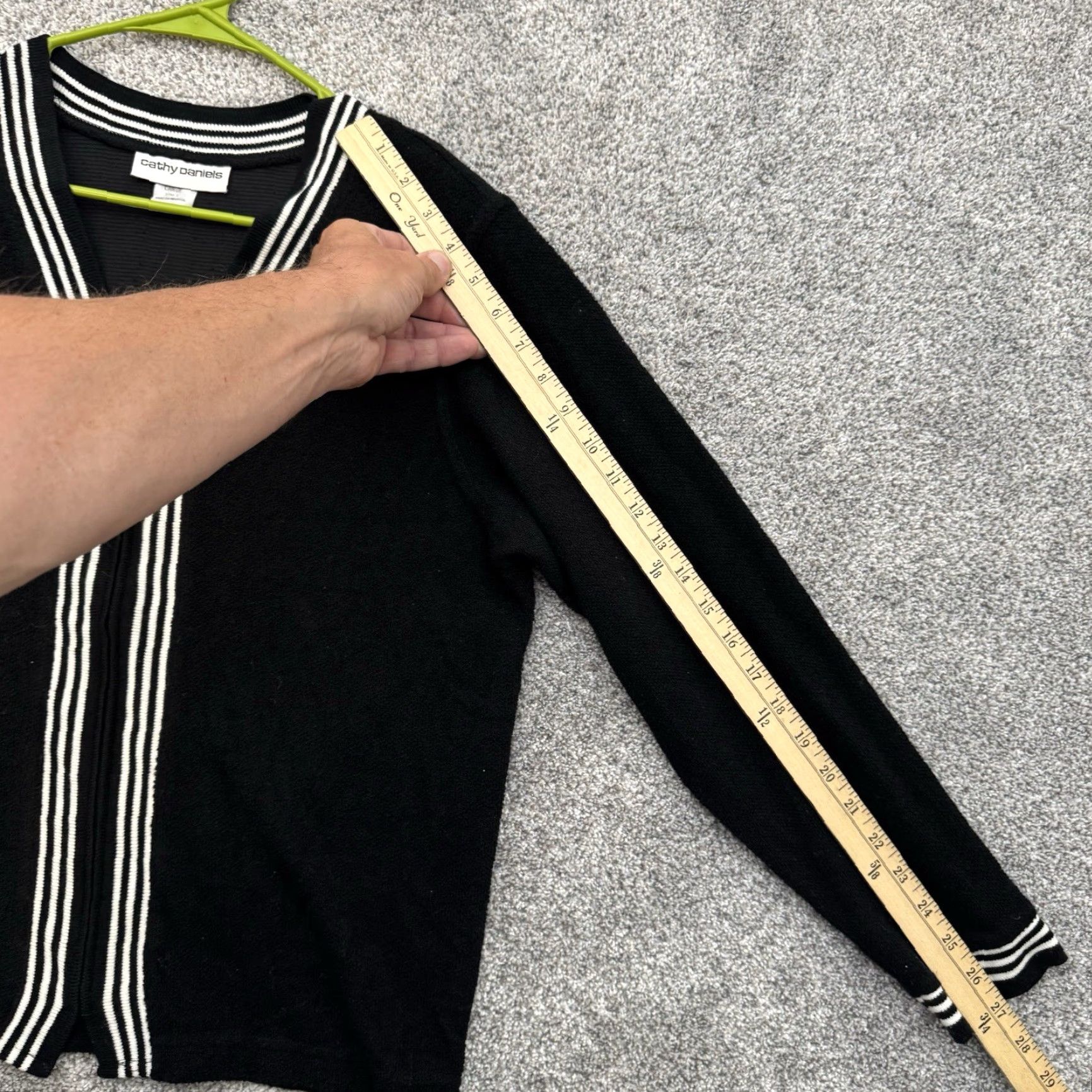 Vintage VINTAGE Cathy Daniels Full Zip Sweater Large Womens Knit Black 90s Y2K Preppy Office Grandmacore Winter Fall Womens Size L / US 10 / IT 46 - 4 Thumbnail
