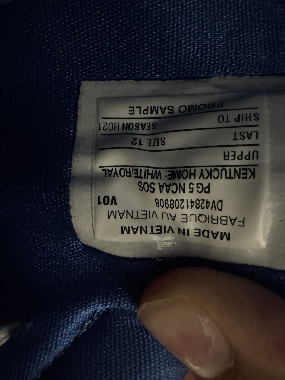 Nike Paul george 5 Kentucky PE size 12 Size US 12 / EU 45 - 5 Thumbnail