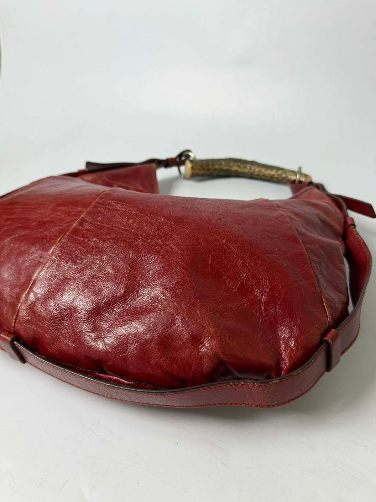 Saint Laurent Paris Yves Saint Laurent Red Leather Mombasa Hobo Bag Size ONE SIZE - 8 Thumbnail