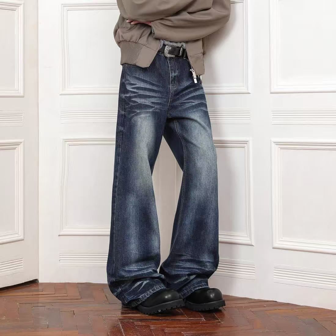 Vintage Men's blue street washed distressed flared jeans Size US 32 / EU 48 - 3 Thumbnail