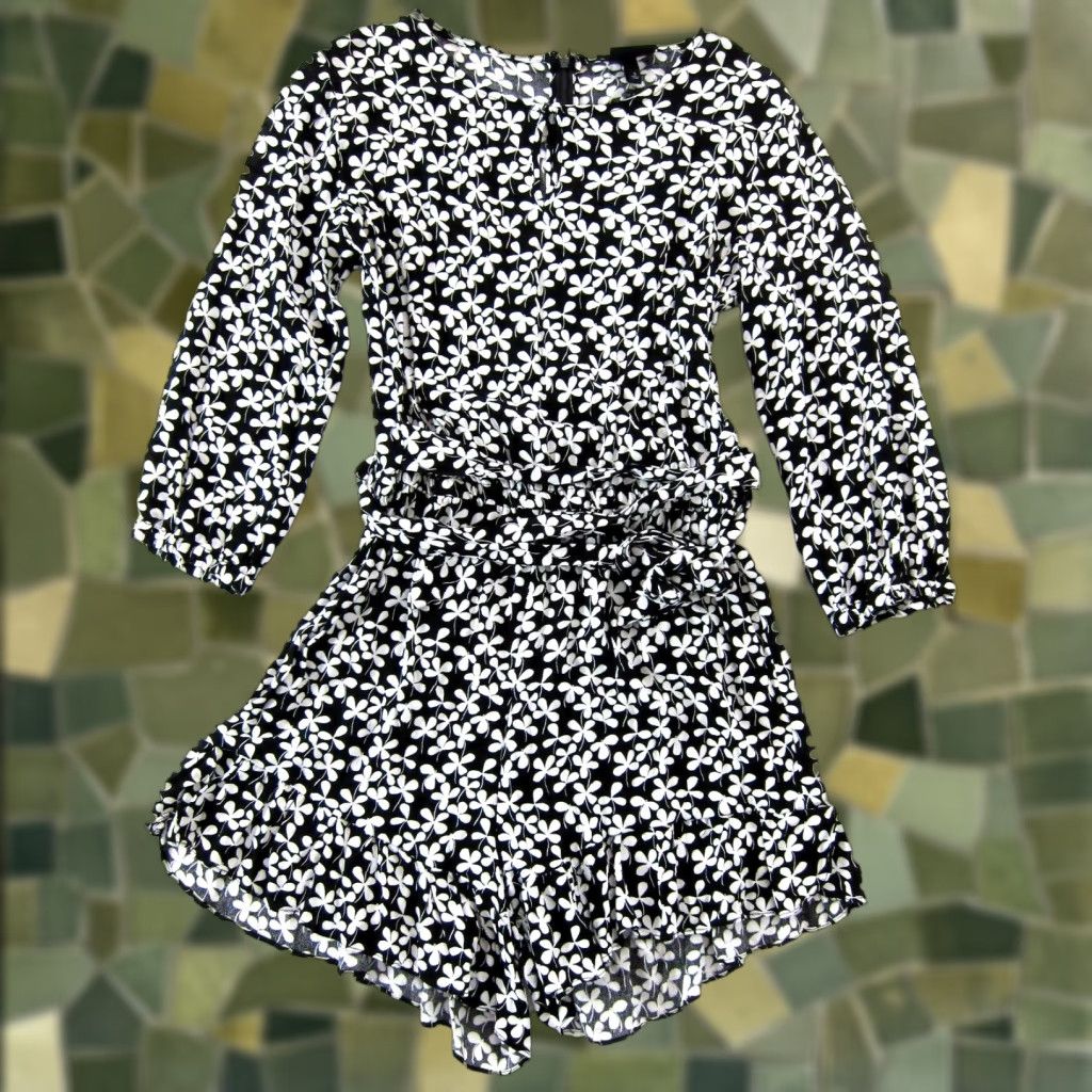 Vintage NWT Who What Wear Rayon Black White Clover Leaf Floral Short Jumpsuit Women S Size 28" / US 6 / IT 42 - 1 Thumbnail