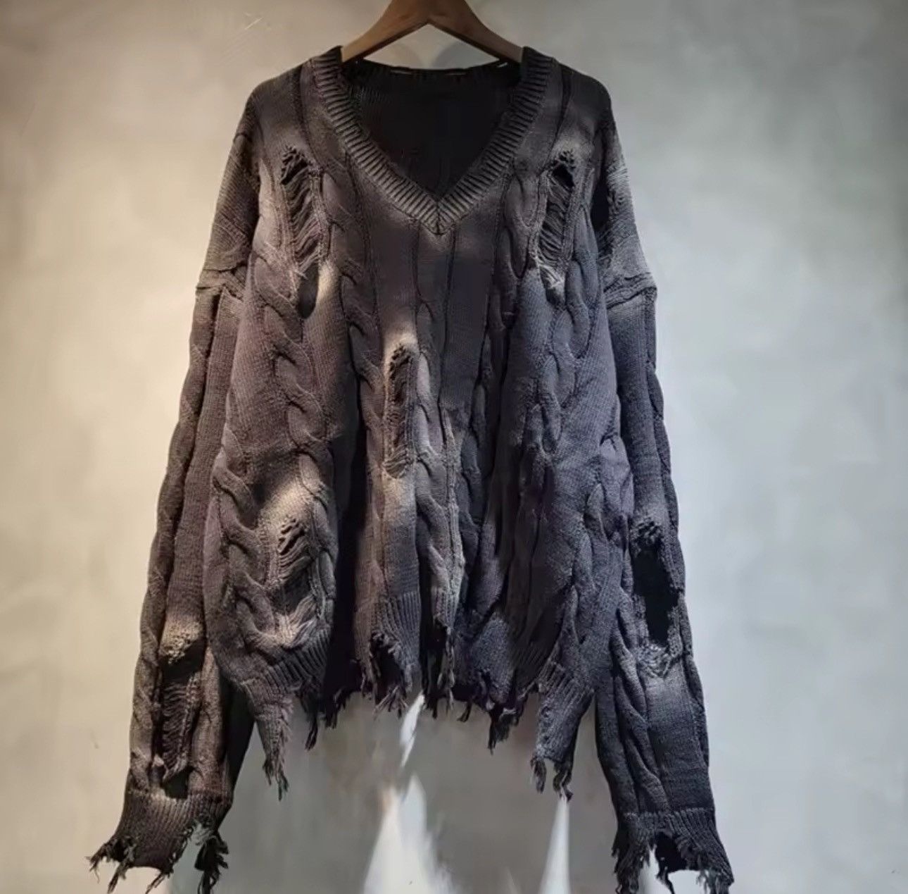 Designer × Vintage Design Washed Knitted Loose Holes V-Neck Sweater Size M / US 6-8 / IT 42-44 - 1 Thumbnail