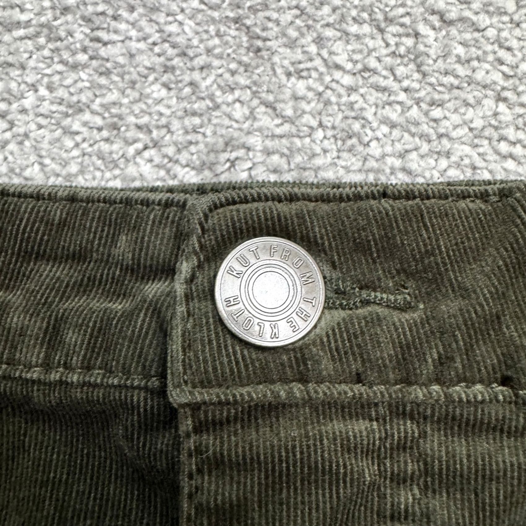 Vintage KUT From The Kloth Mom Jean Corduroy High Rise Womens Green 12P Size 34" / US 12 / IT 48 - 3 Thumbnail