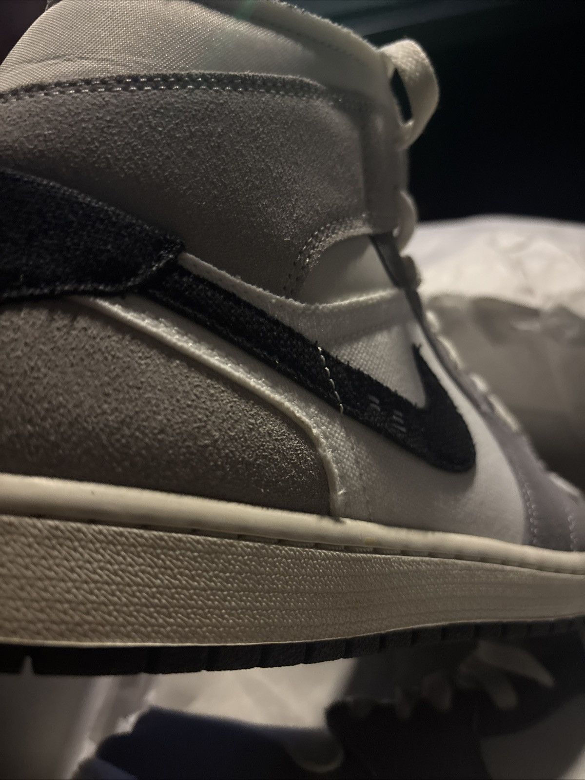 Jordan Brand Air Jordan 1 Mid SE Craft Cement Grey Size US 11.5 / EU 44-45 - 2 Thumbnail