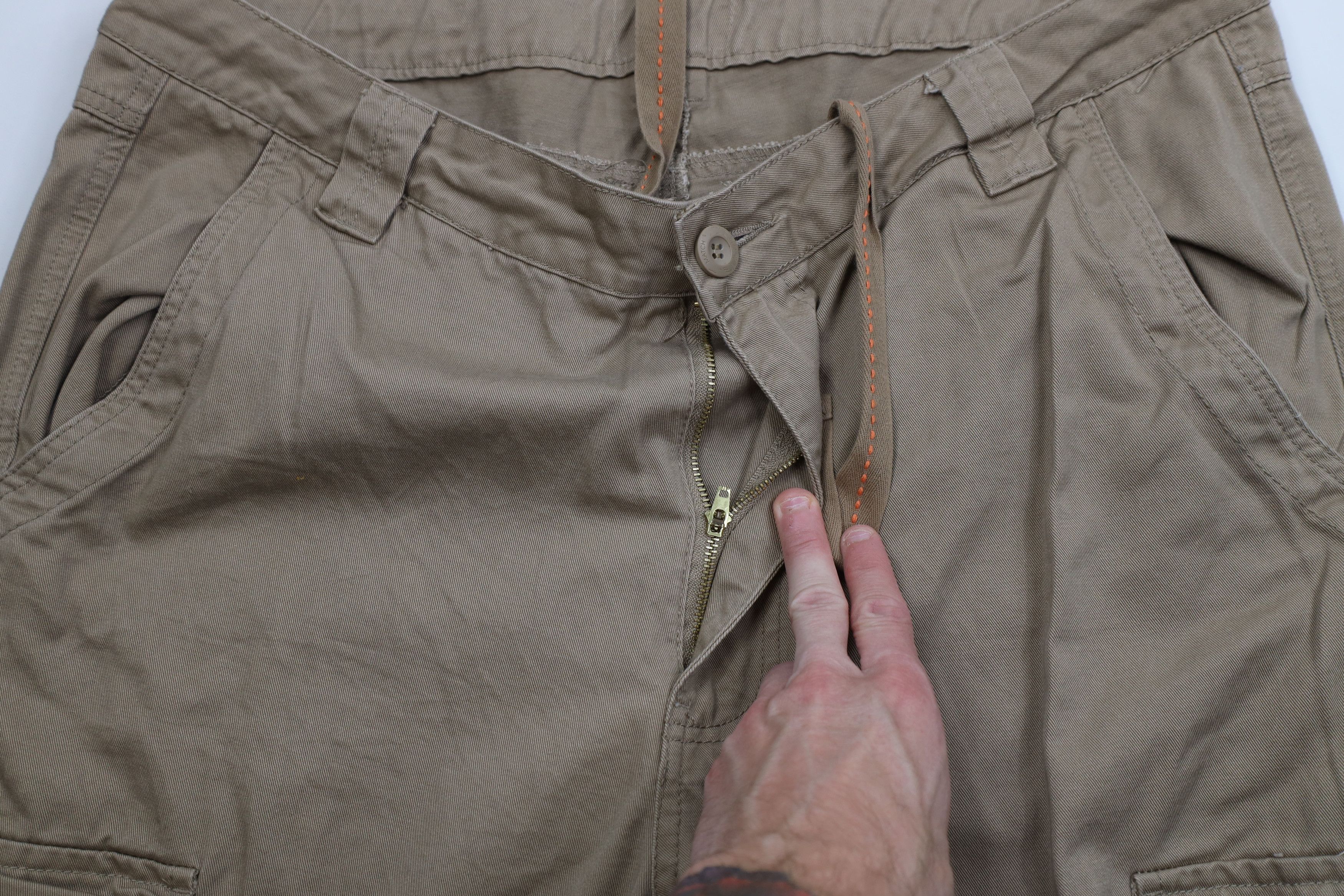 Vintage Vintage 90s Y2K Streetwear Baggy Relaxed Cargo Pants Beige Size US 40 / EU 56 - 7 Thumbnail