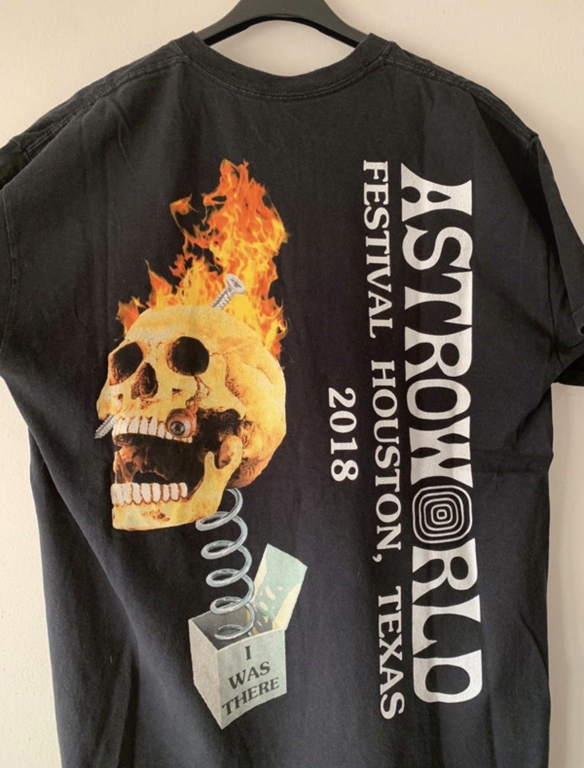 Travis Scott Travis Scott Astroworld festival tee Houston 2018 Size US M / EU 48-50 / 2 - 1 Thumbnail