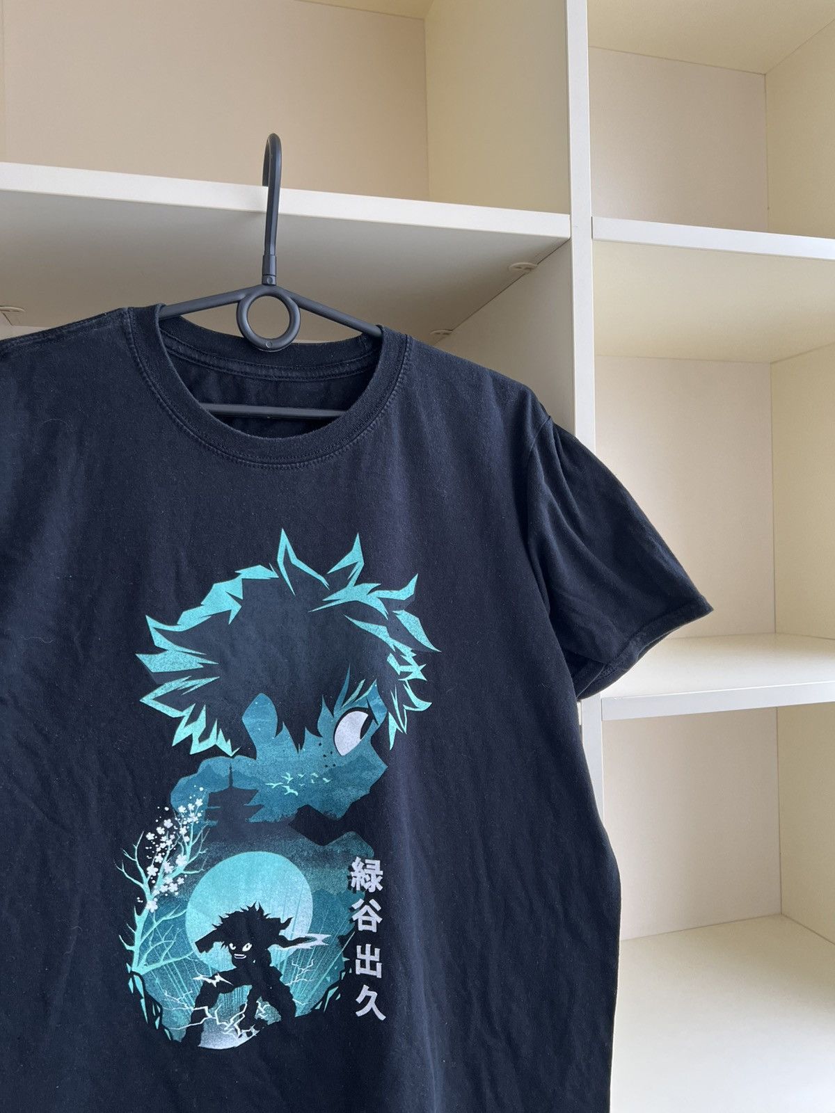 Anime Vintage My Hero Academia Anime Tee T-Shirt Size US M / EU 48-50 / 2 - 3 Thumbnail