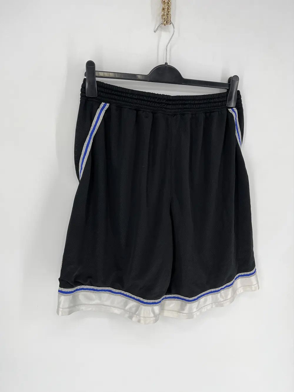 NBA × Nike × Vintage 90s Vintage Nike Black Nylon Mini Swoosh Shorts Travis Style Size US 42 / EU 58 - 11 Thumbnail