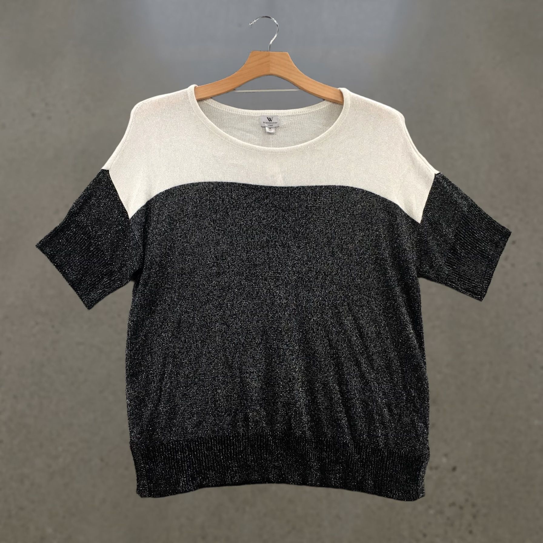 Worthington Worthington Blouse Womens 2X Black White Pullover Round Neck Lurex Stretch NEW Blouse Womens 2X Black White Pullover Round Neck Lurex Stretch NEW Size XXL / US 16-18 / IT 52-54 - 1 Thumbnail