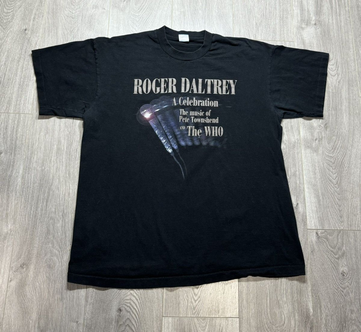 Band Tees Vintage 1994 Roger Daltrey The WHO Pete Townshend Tour Tee Size US XL / EU 56 / 4 - 1 Thumbnail