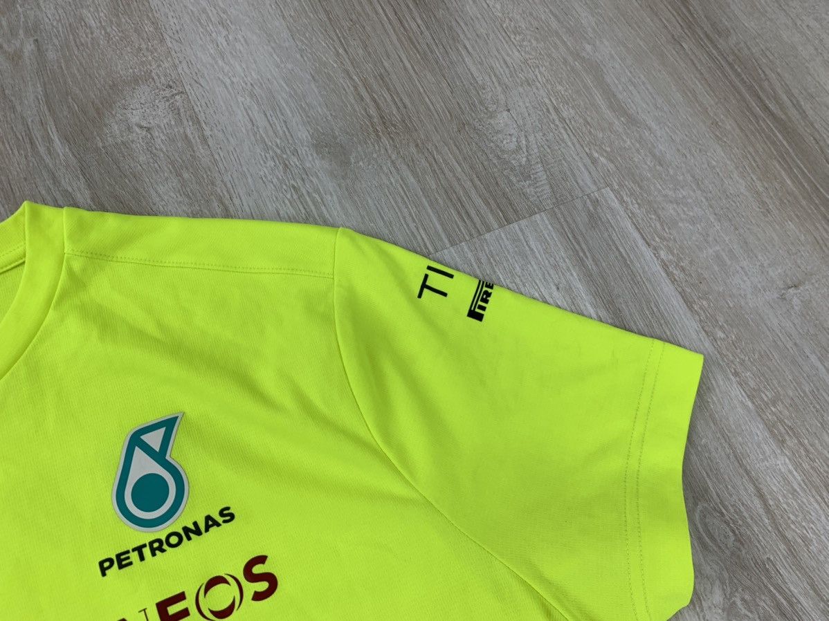 Tommy Hilfiger Mens t shirt Tommy Hilfiger AMG Petronas Formula1 Size S Size US S / EU 44-46 / 1 - 6 Thumbnail
