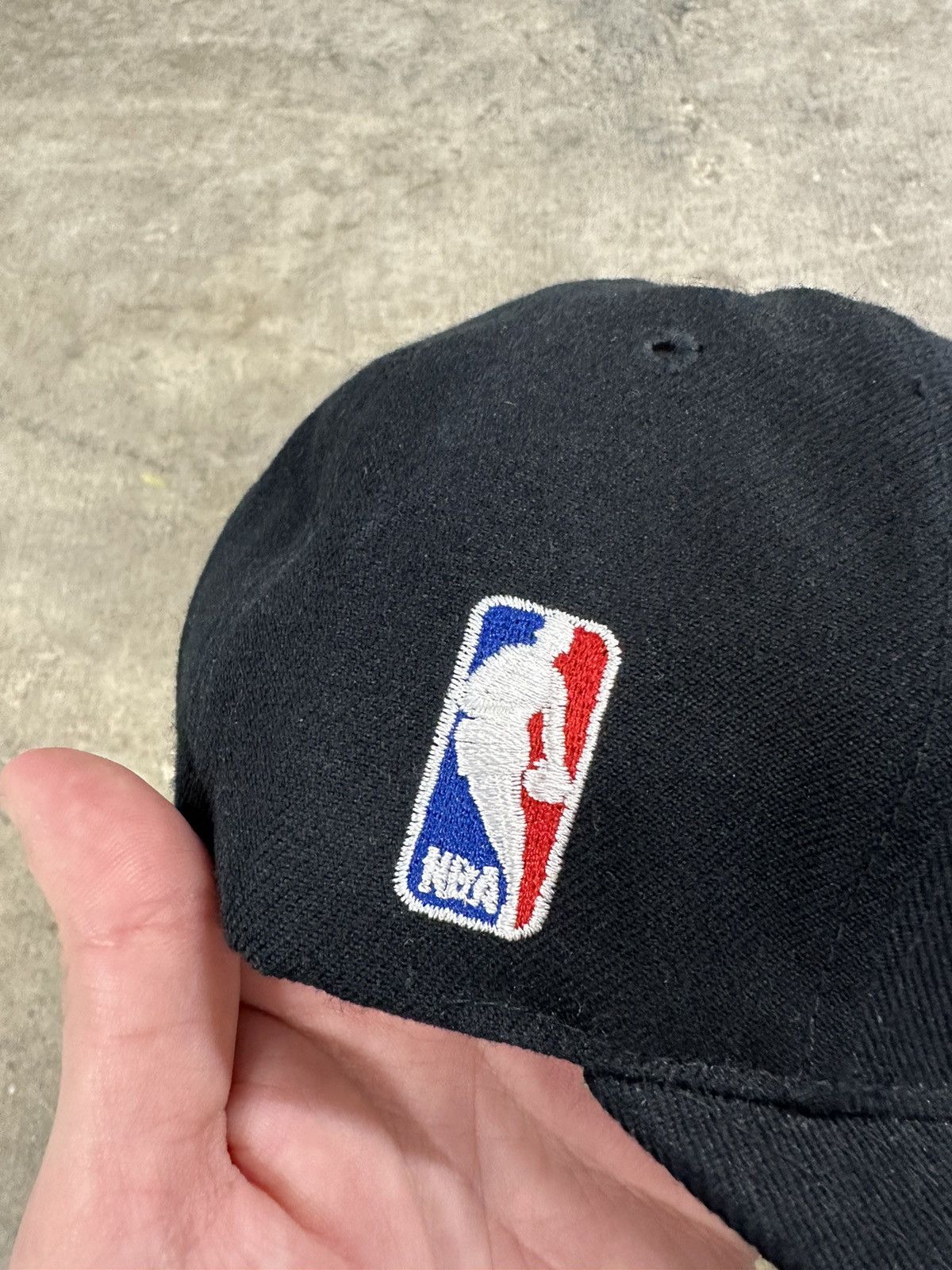 NBA × Sports Specialties × Vintage Vintage 90s Sports Specialties Detroit Pistons Wool Snapback Size ONE SIZE - 5 Thumbnail
