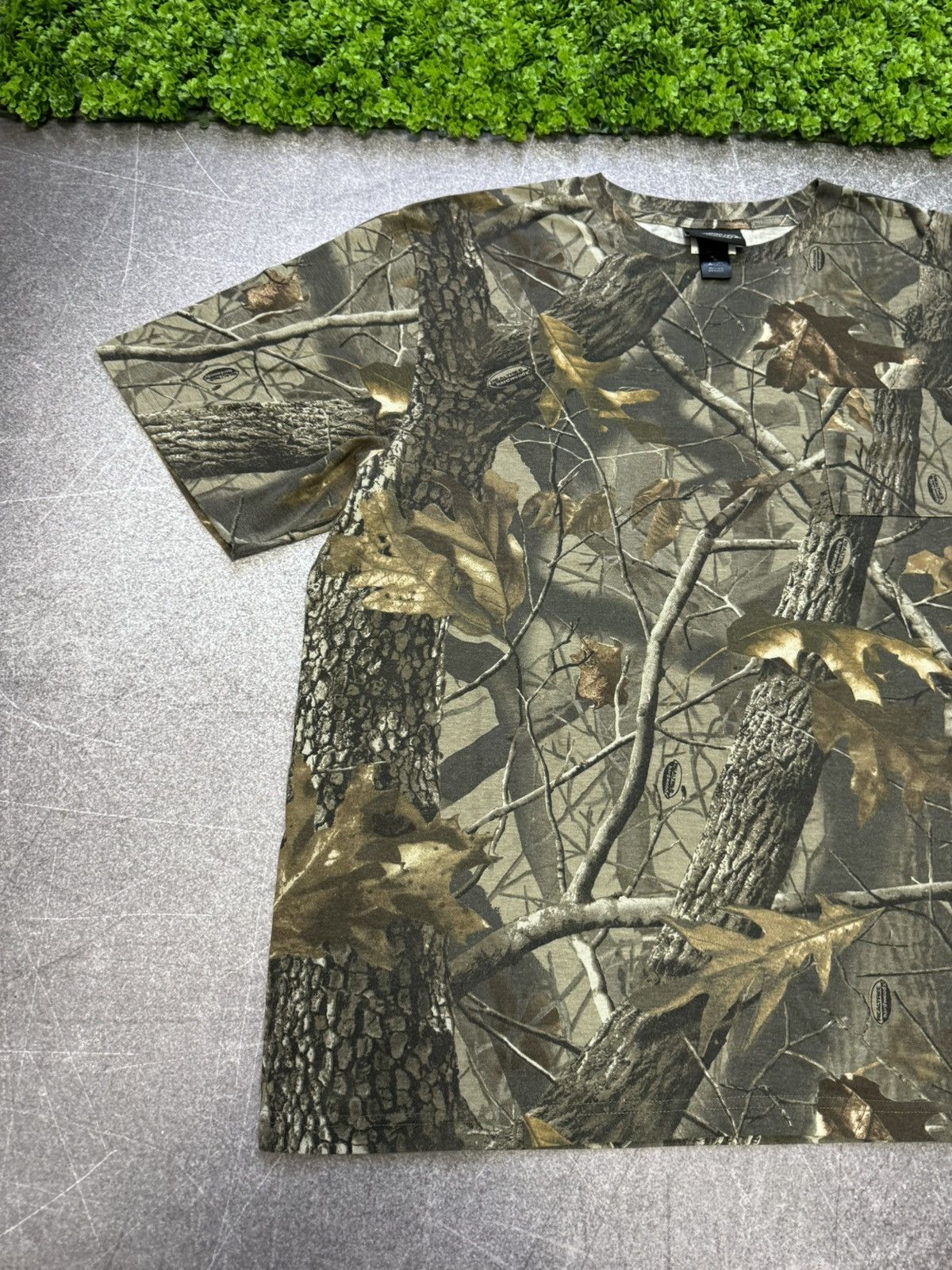Realtree Vintage Y2k Winchester Realtree Camo T-Shirt Size US XL / EU 56 / 4 - 6 Thumbnail