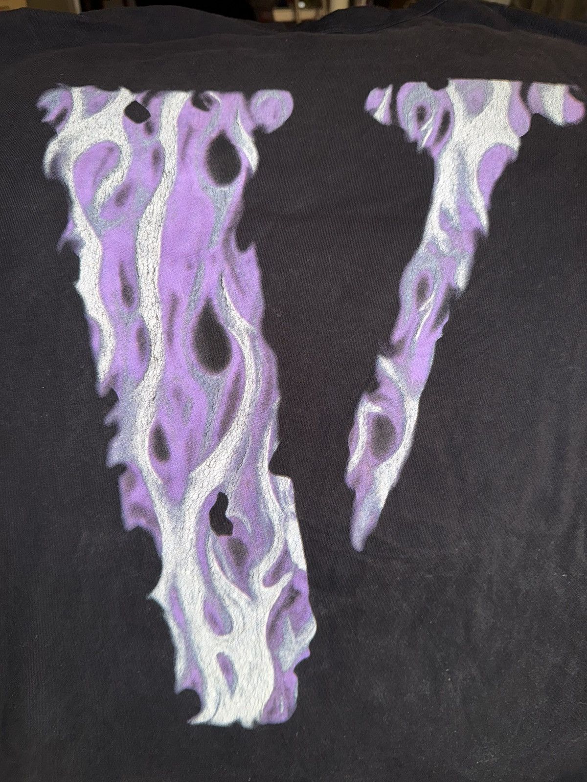 Vlone VLone “screw head” skull tee t-shirt, w/ large “V” on back! Size US M / EU 48-50 / 2 - 5 Thumbnail