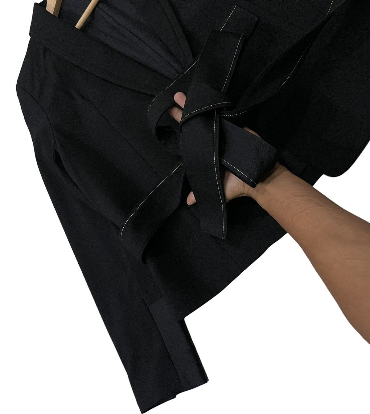 Helmut Lang Helmut Lang Belted Buttonless Fashion Jacket Size M / US 6-8 / IT 42-44 - 9 Thumbnail