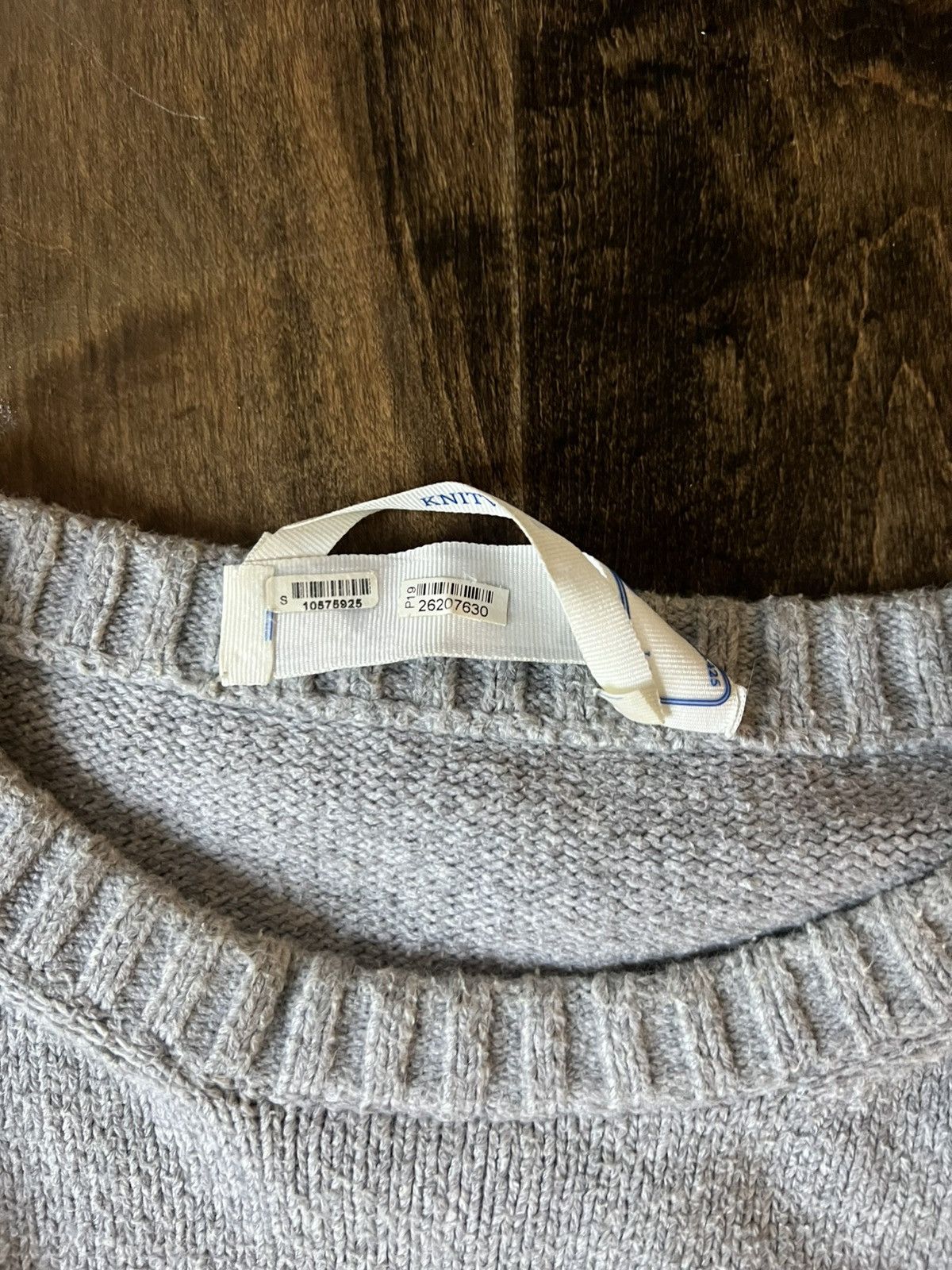 Off-White Off-White Diag Arrow Knit Crewneck Light Grey White Size US XXL / EU 58 / 5 - 5 Thumbnail