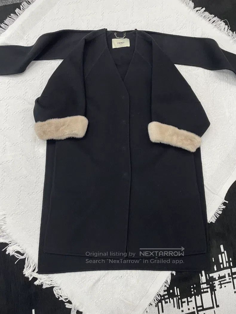 Fendi Fendi Black mink fur and cashmere coat with detachable sca Size S / US 4 / IT 40 - 1 Thumbnail