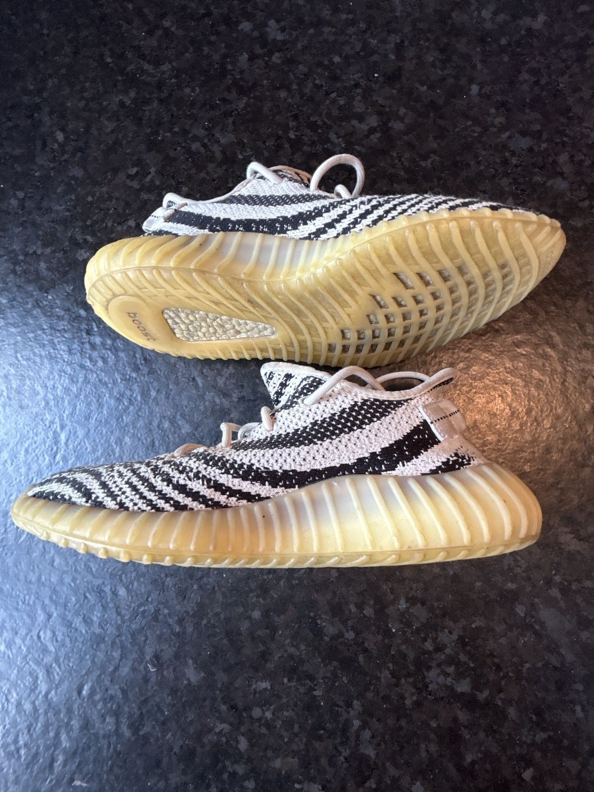 Kanye West × Yeezy Yeezy Zebra Size US 10 / EU 43 - 6 Thumbnail