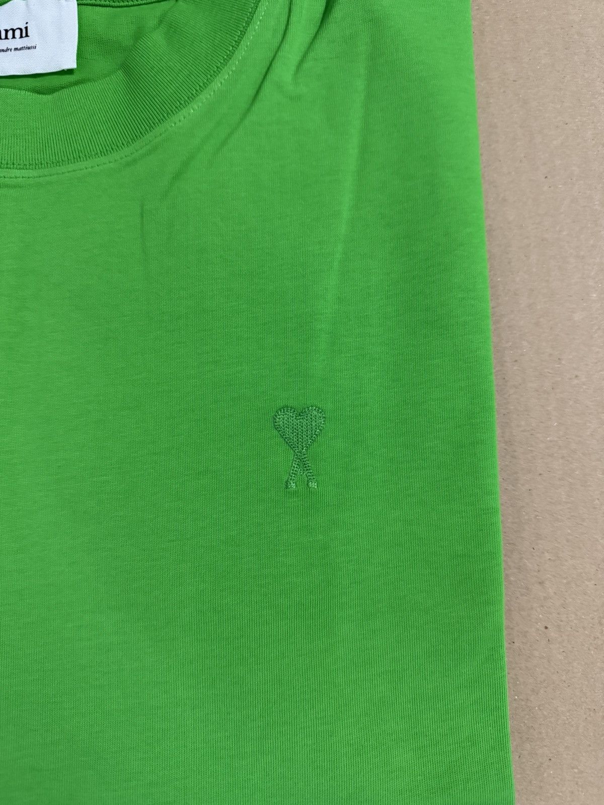 AMI Ami Paris Tonal Heart T-Shirt NEW Size US XL / EU 56 / 4 - 2 Thumbnail