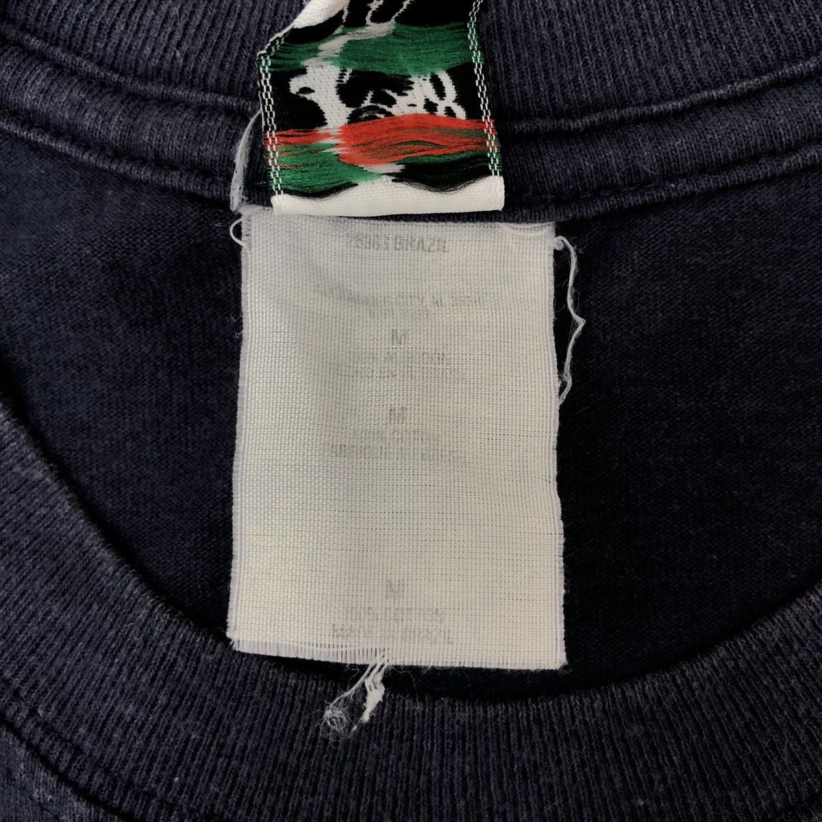 Vintage Vintage 90s 88 TEES T-Shirt Hawaii Style Iconic Yaya Size US M / EU 48-50 / 2 - 6 Thumbnail