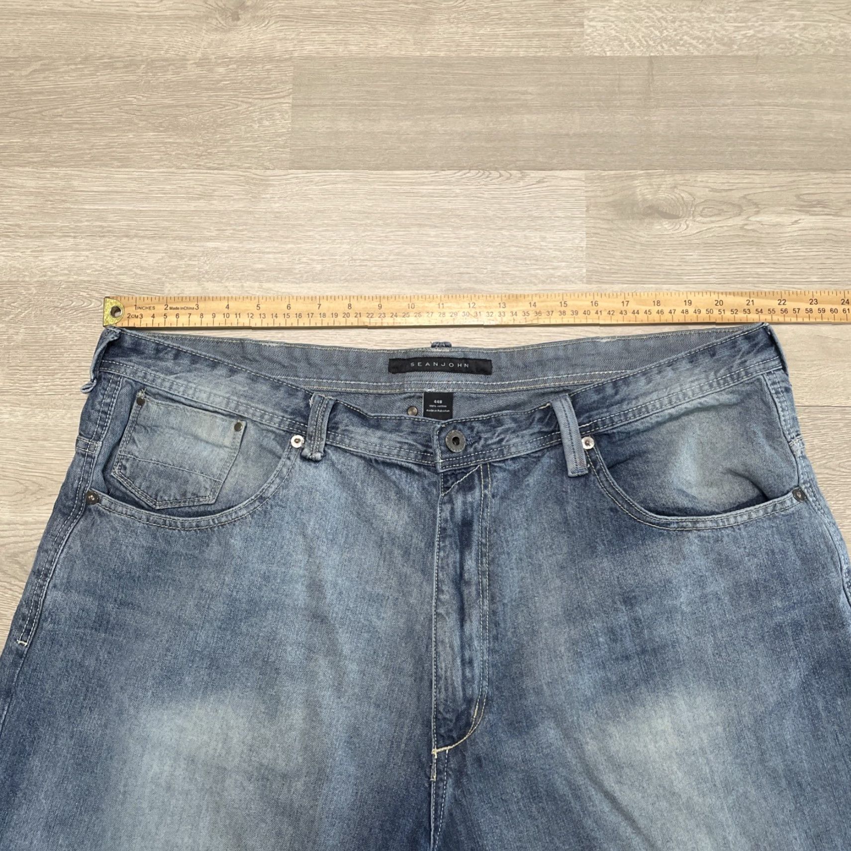 Sean John VINTAGE Sean John Baggy Jean Shorts Bermuda 90s Size 44 Blue Mens Size US 44 / EU 60 - 3 Thumbnail