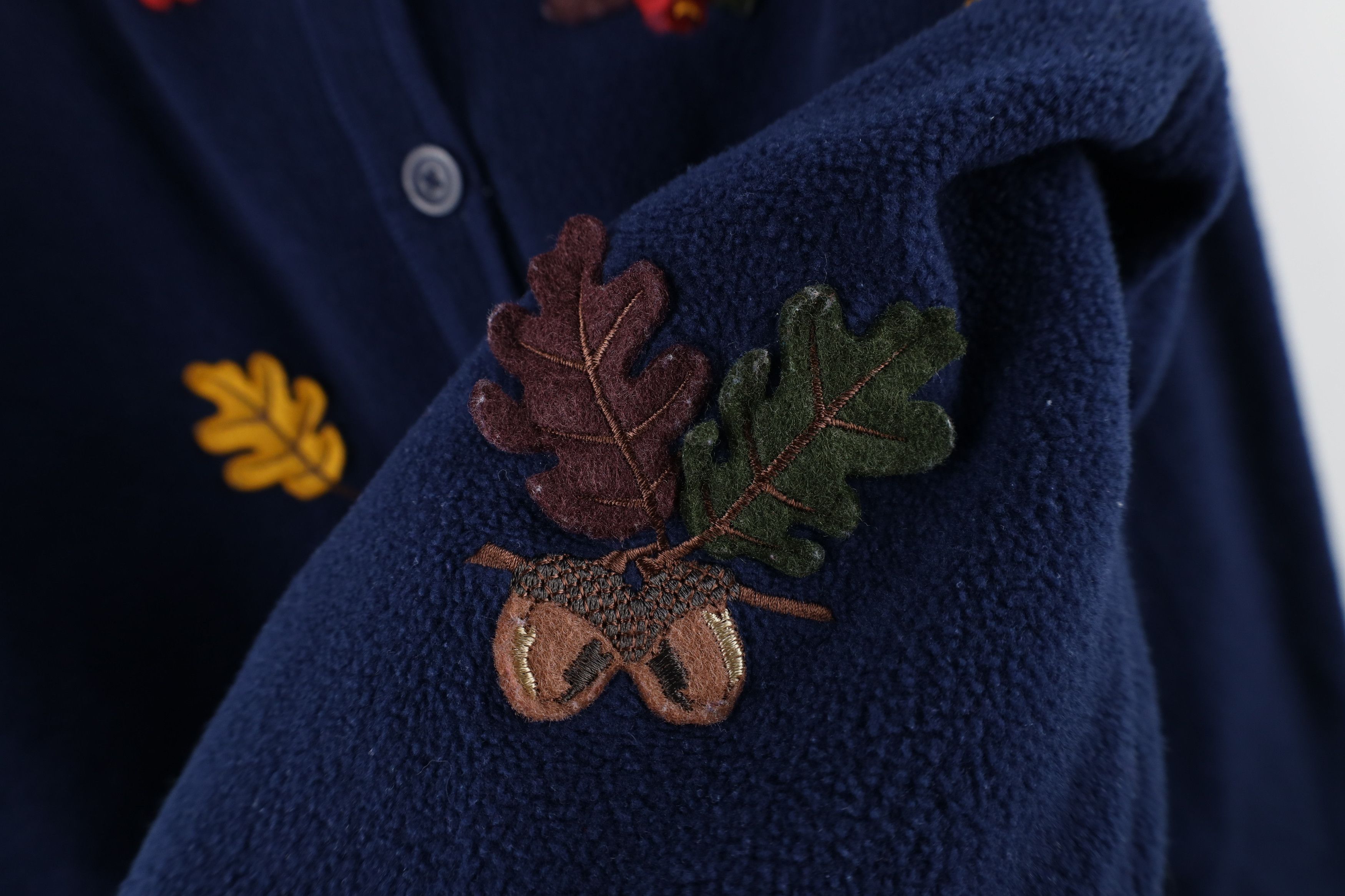 Vintage Vintage 90s Streetwear Fall Leaves Fleece Cardigan Sweater Size S / US 4 / IT 40 - 6 Thumbnail