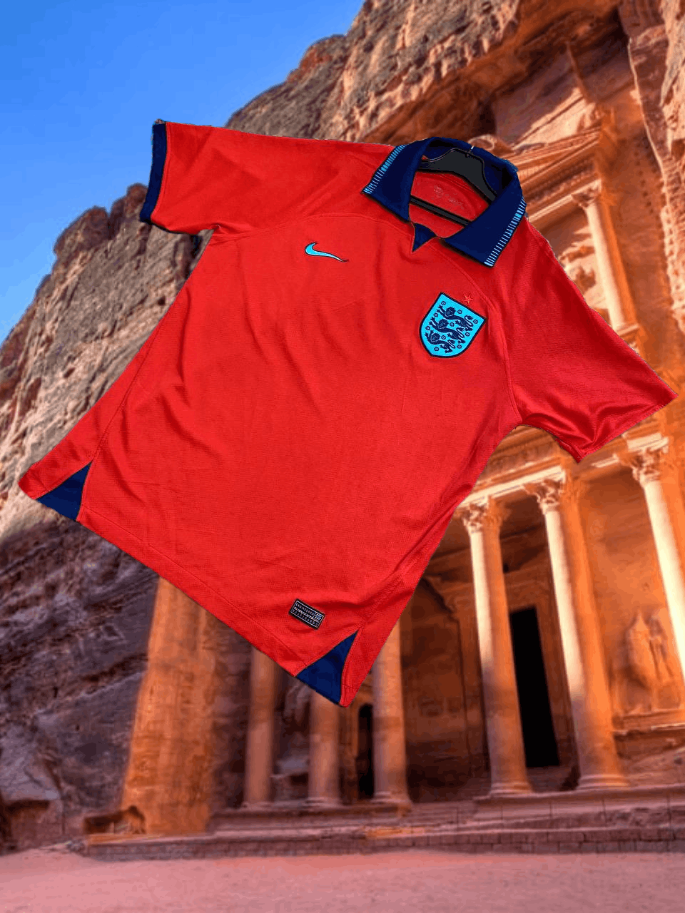 Nike T-Shirt Nike Football England logo Jerseys Y2K Vintage Size US M / EU 48-50 / 2 - 1 Thumbnail
