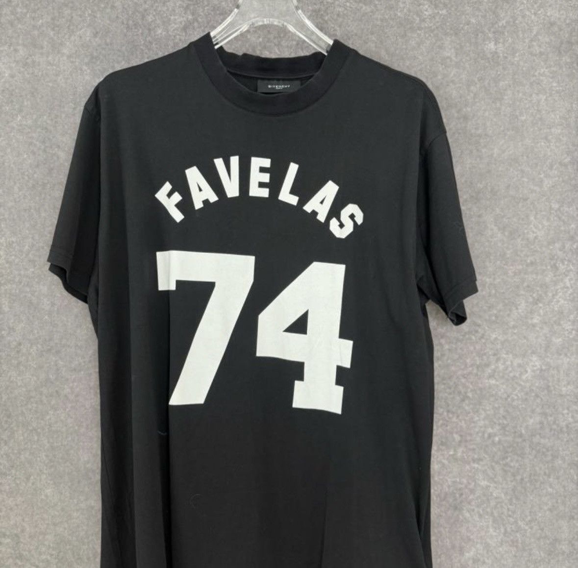 Givenchy givenchy short sleeve shirt wxx Size US XS / EU 42 / 0 - 4 Thumbnail