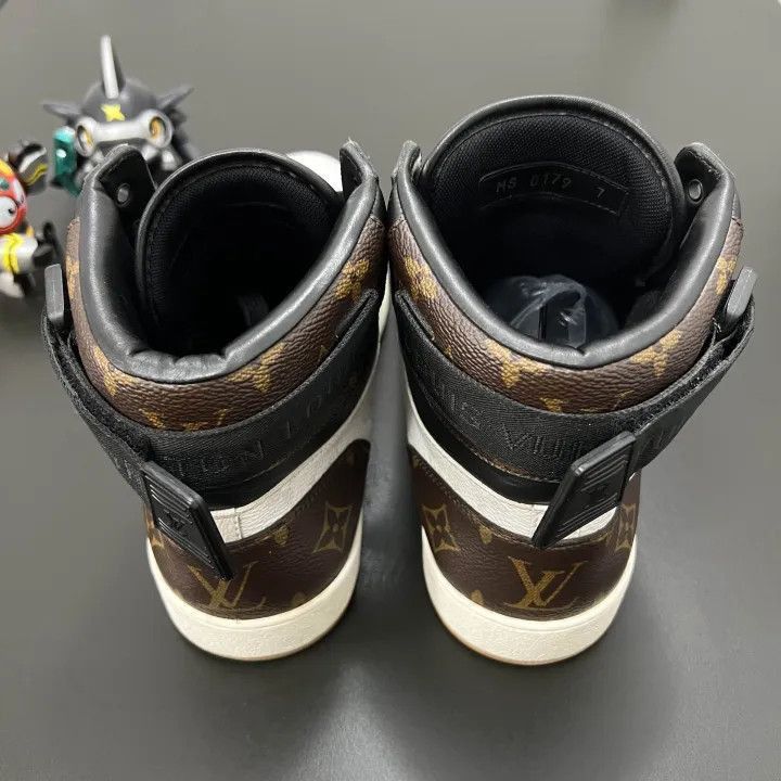 Louis Vuitton Louis Vuitton Rivoli High-Top Sneakers for Men -2508 Size US 8 / EU 41 - 3 Thumbnail